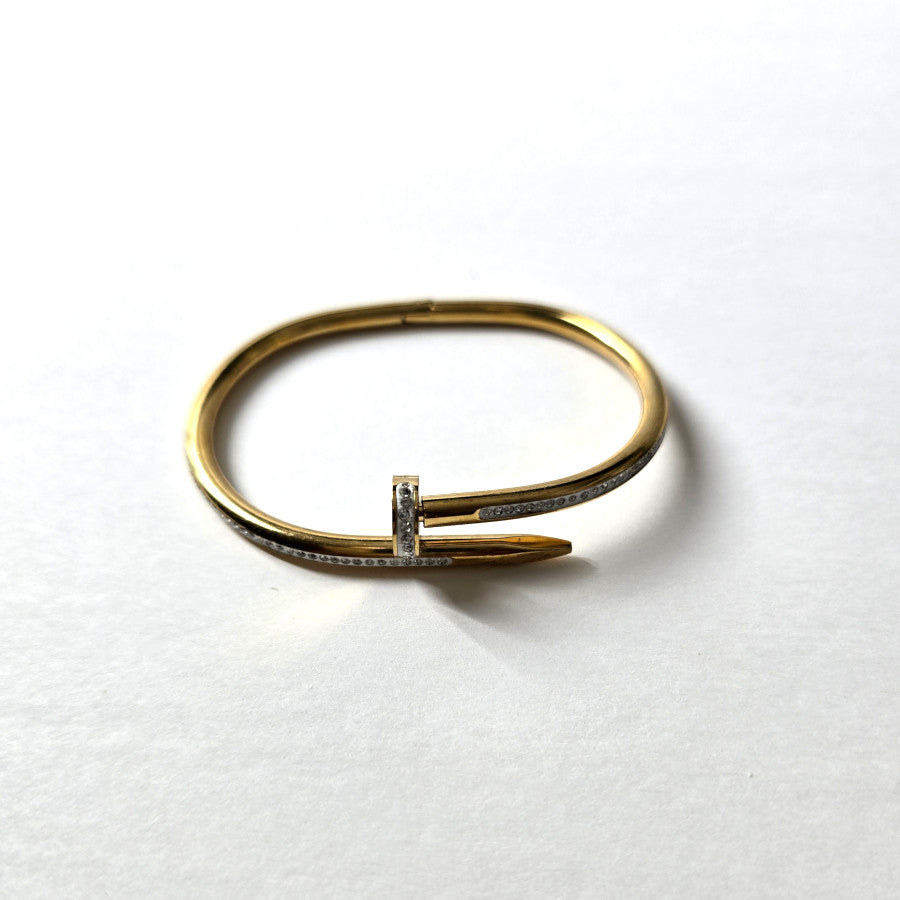 Golden Clasp Bracelet
